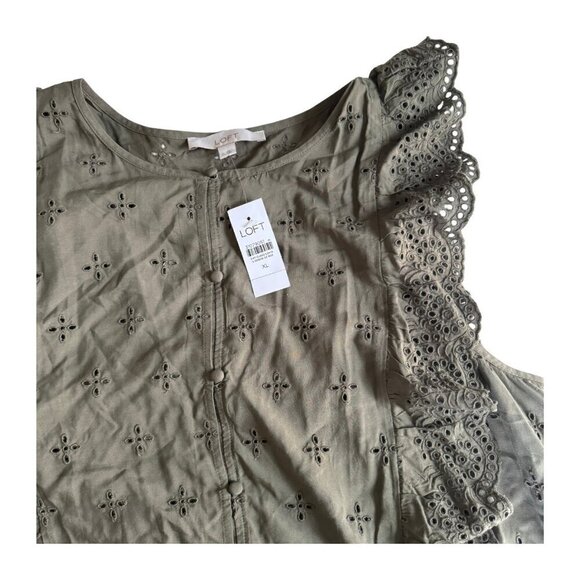 LOFT hunter green Eyelet Peplum Shell size XL NWT - Picture 3 of 7